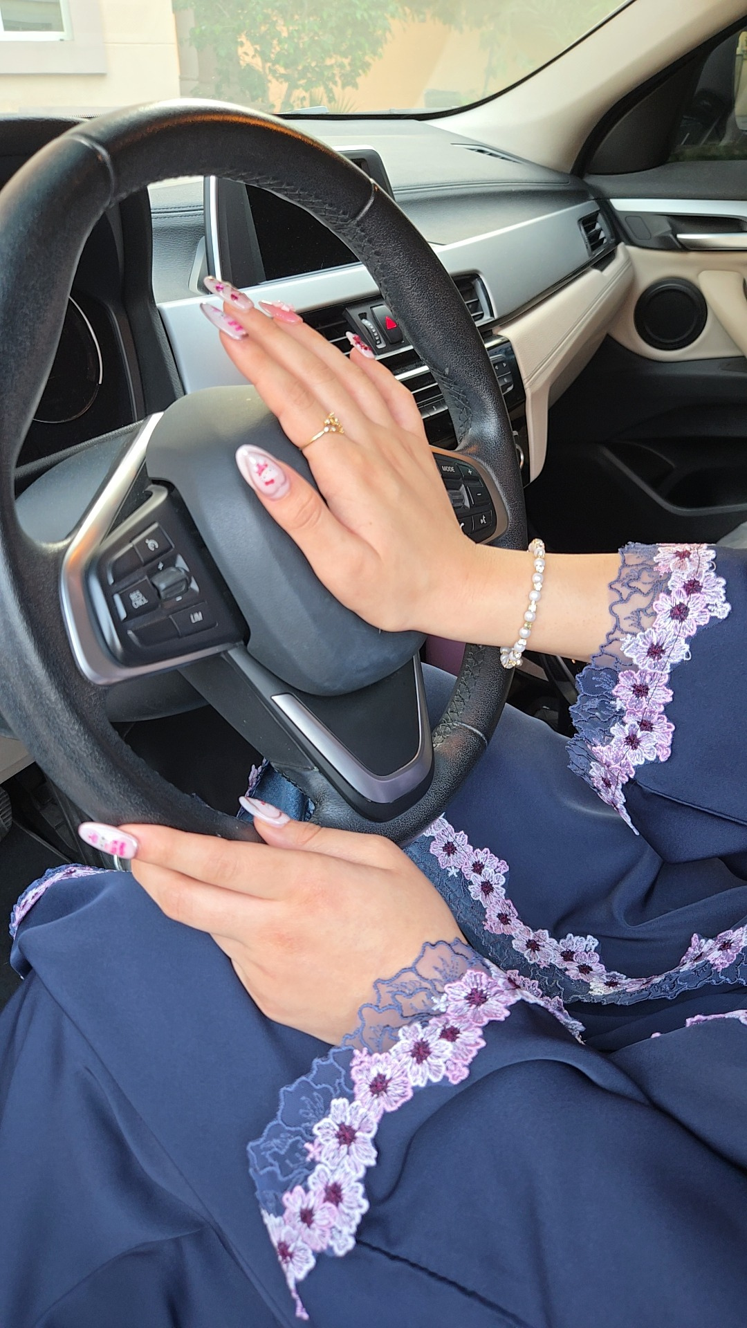 Simply Abaya In She's Pretty